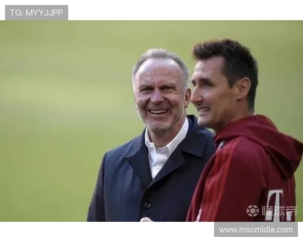 鲁梅尼格称克洛泽具备应对不同局面的能力 呼吁纽伦堡保持耐心 鲁梅尼格称克洛泽具备应对不同局面的能力 呼吁纽伦堡保持耐心